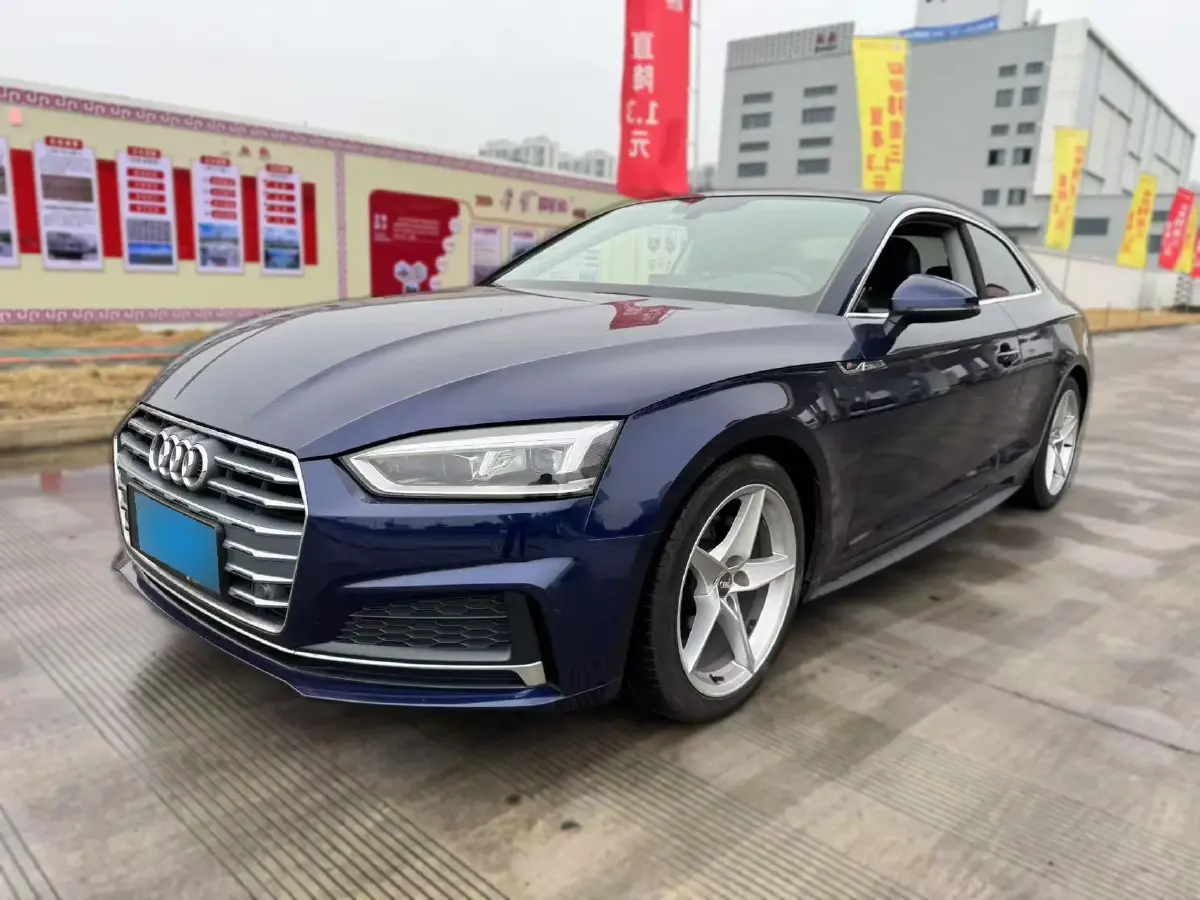 2010 Audi A5 2.0T 211HP L4 CVT