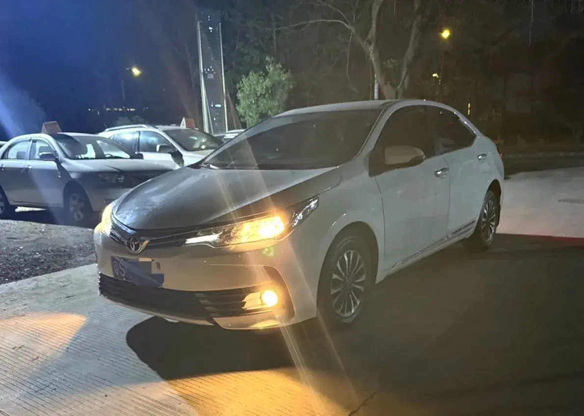 2018 Toyota Corolla 1.2T 116HP L4 CVT