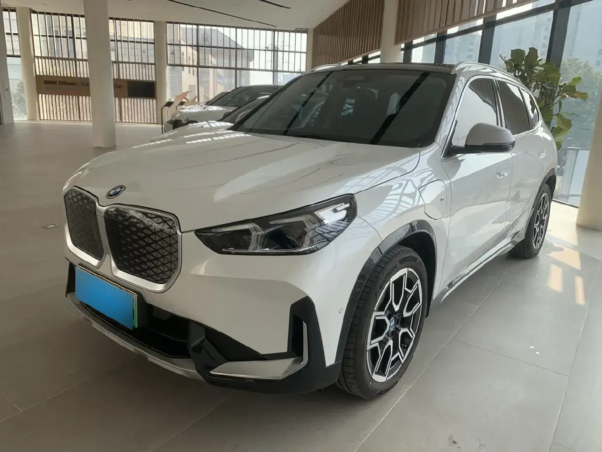 2023 BMW iX1 BEV 66.45KWH