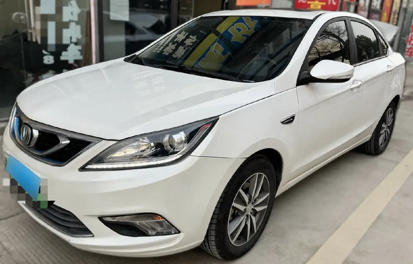 2018 ChangAn Eado 1.0T 117HP L3 7DCT PHEV