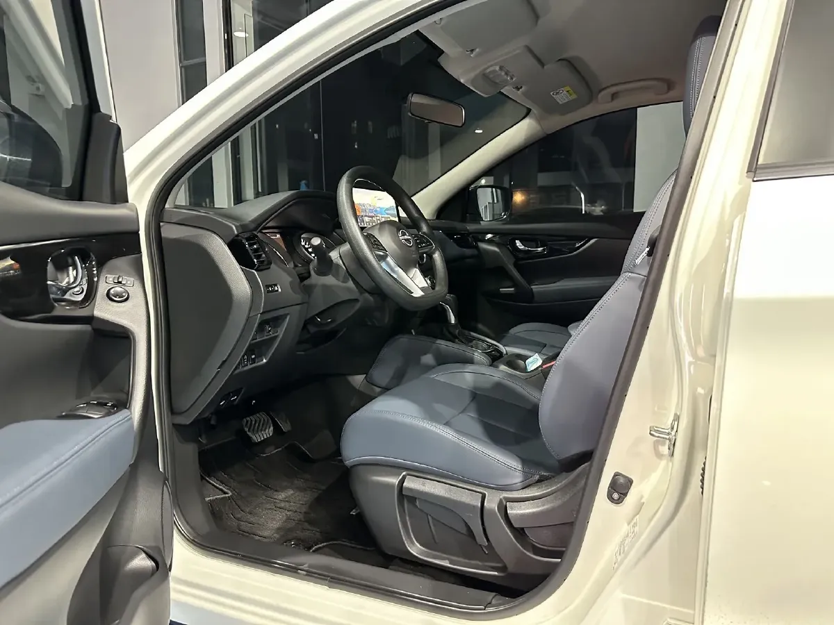 2025 Nissan Qashqai 2.0L 151HP L4 CVT,autocango,china used car exporter,china ev exporter,chinese used car exporter,chinese used ev exporter