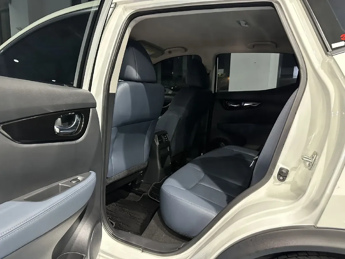 2025 Nissan Qashqai 2.0L 151HP L4 CVT,autocango,china used car exporter,china ev exporter,chinese used car exporter,chinese used ev exporter