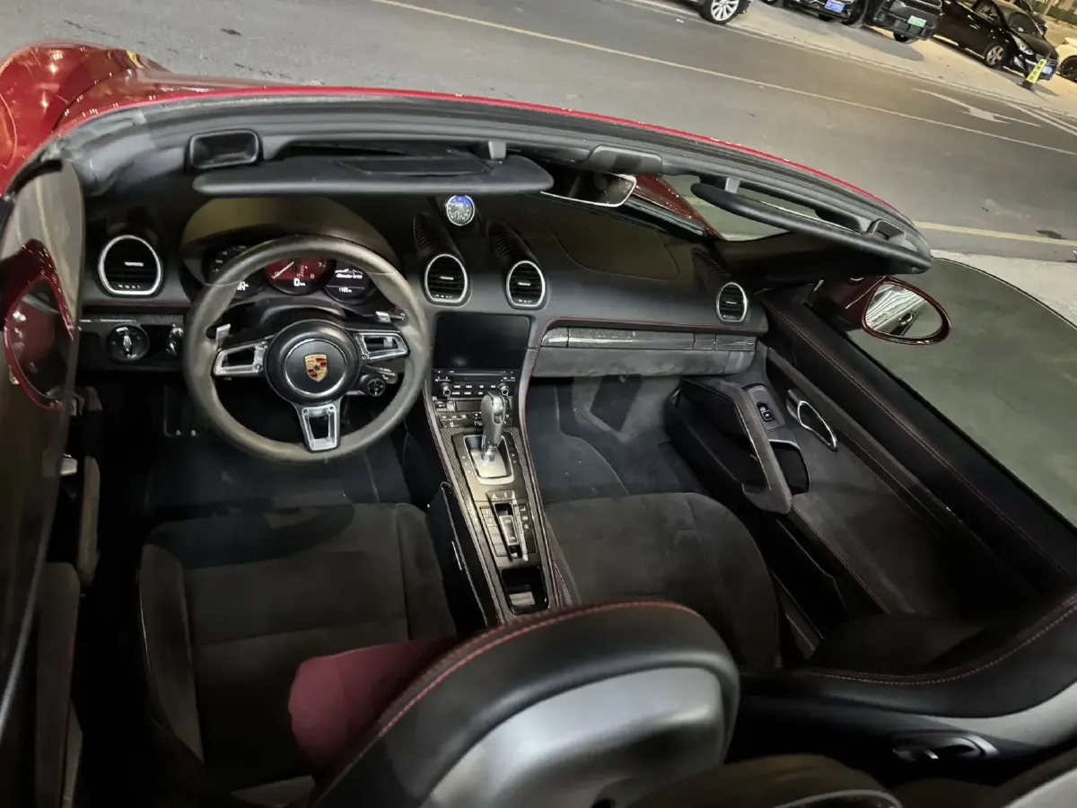 2020 Porsche 718 2.5T 366HP H4 7DCT,autocango,china used car exporter,china ev exporter,chinese used car exporter,chinese used ev exporter