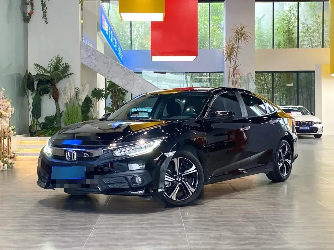 2016 Honda Civic 1.5T 177HP L4 CVT