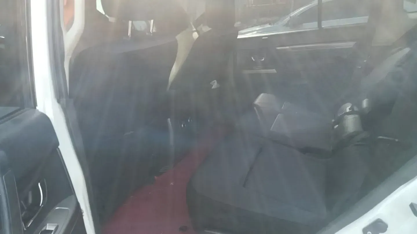 2004 Mitsubishi Pajero 2.0 5MT,autocango,china used car exporter,china ev exporter,chinese used car exporter,chinese used ev exporter