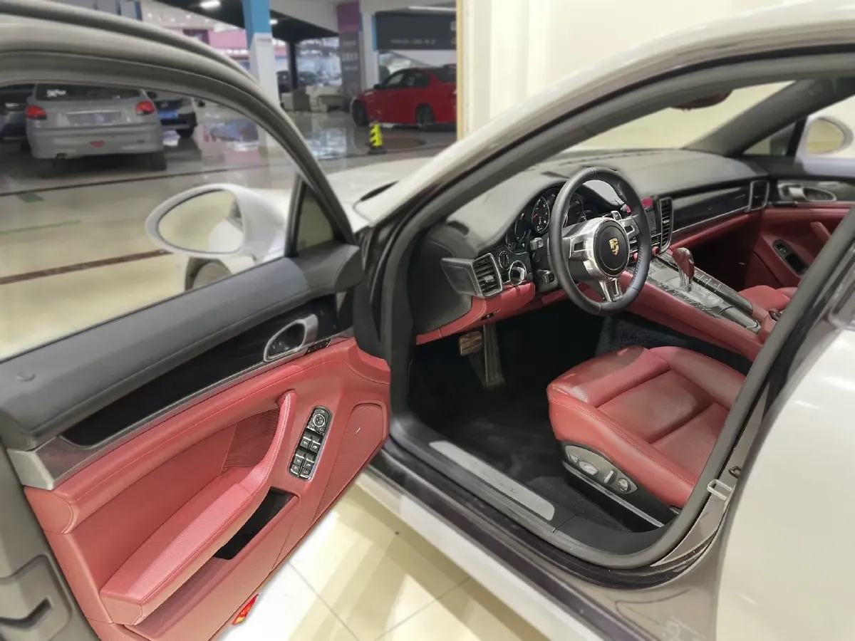 2014 Porsche Panamera 3.0T 320HP V6 7DCT,autocango,china used car exporter,china ev exporter,chinese used car exporter,chinese used ev exporter