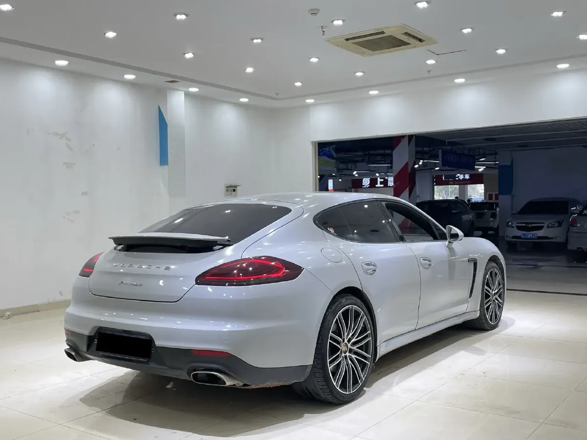 2014 Porsche Panamera 3.0T 320HP V6 7DCT,autocango,china used car exporter,china ev exporter,chinese used car exporter,chinese used ev exporter