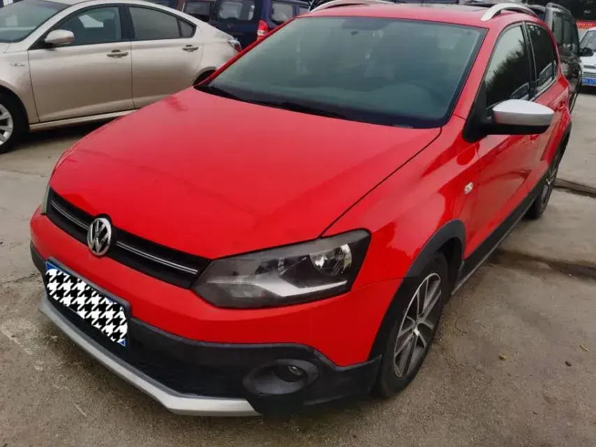 2012 Volkswagen Polo 1.6L 105HP L4 5MT