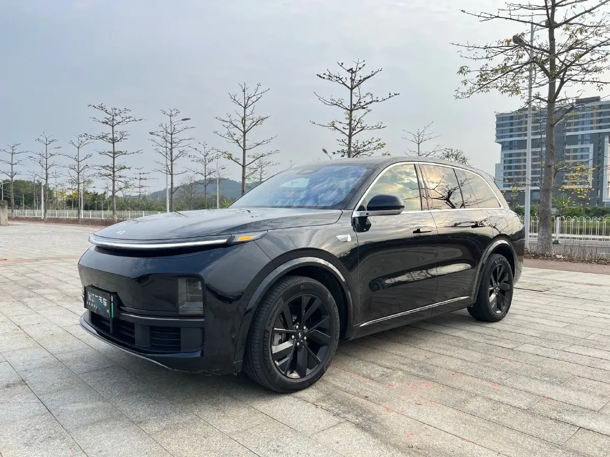 2023 Li L8 Range Extended 154HP REEV 40.9KWH
