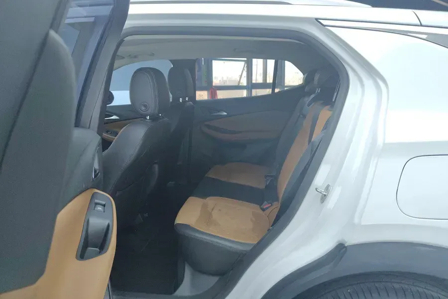 2022 Buick Encore GX 1.3T 165HP L3 CVT,autocango,china used car exporter,china ev exporter,chinese used car exporter,chinese used ev exporter