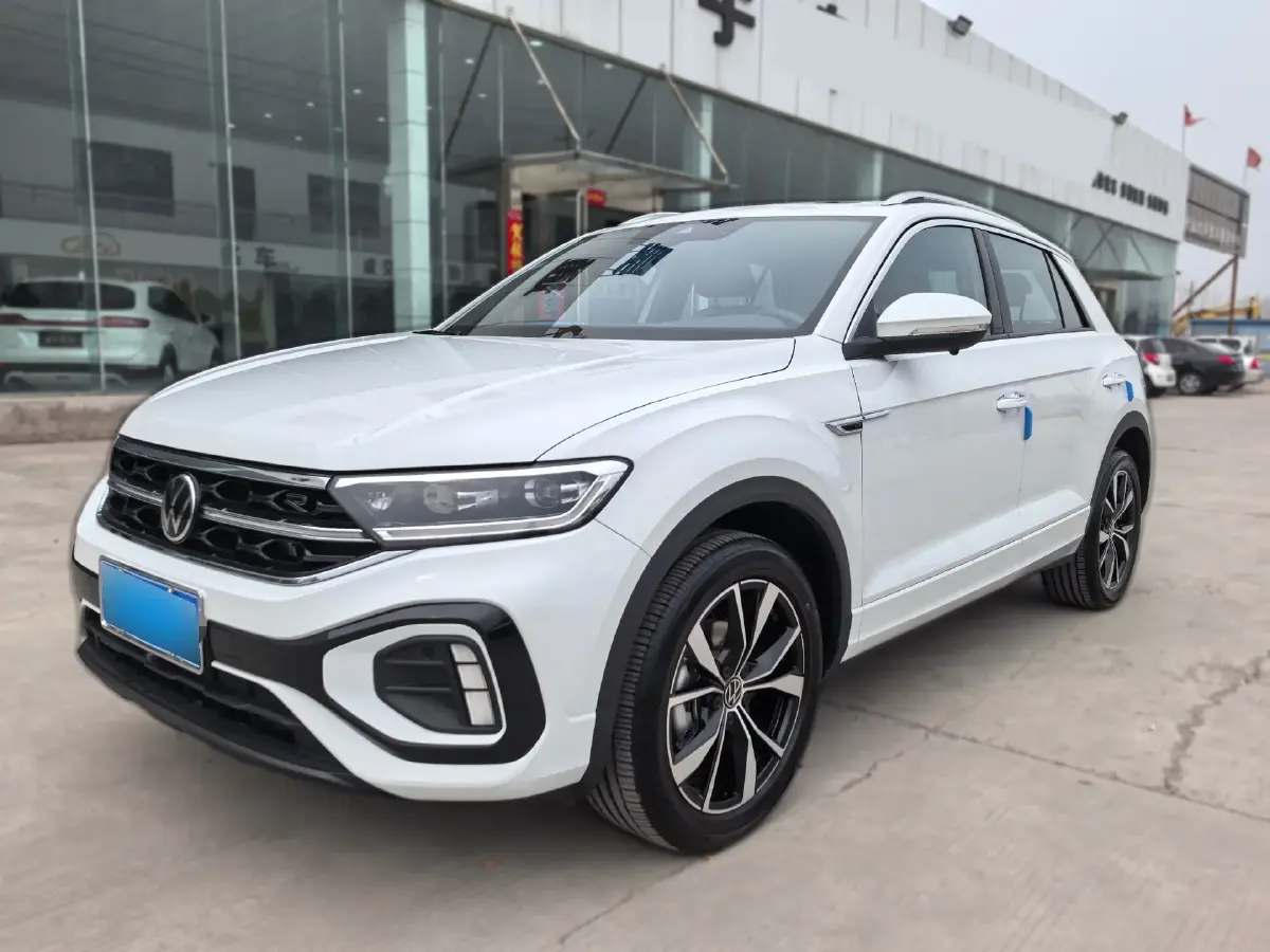 2025 Volkswagen T-Roc 1.5T 160HP L4 7DCT