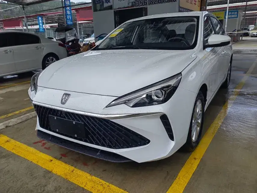 2023 Roewe i5 1.5L 129HP L4 CVT