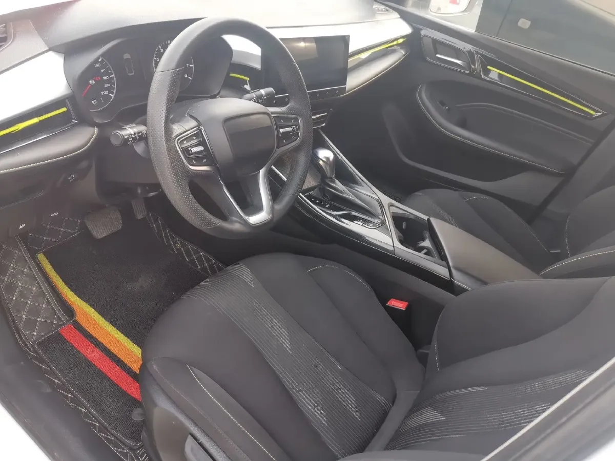 2021 Roewe i5 1.5L 120HP L4 CVT,autocango,china used car exporter,china ev exporter,chinese used car exporter,chinese used ev exporter