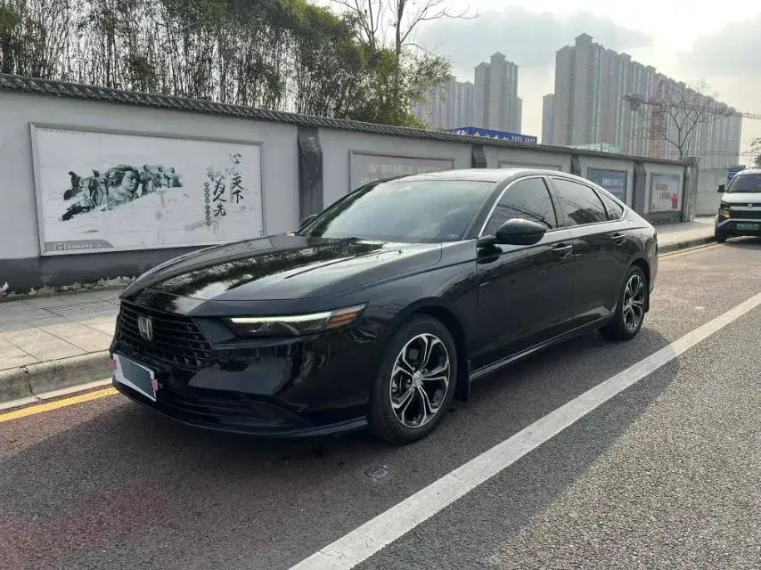 2023 Honda Accord 1.5T 192HP L4 CVT