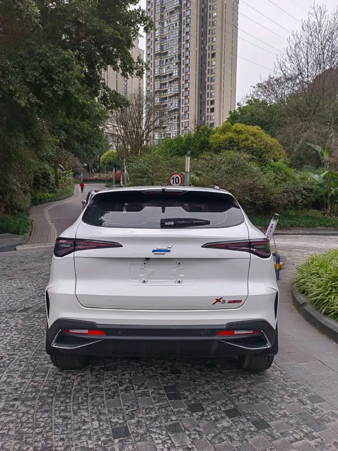 2023 ChangAn Oshan X5 Plus 1.5T 188HP L4 7DCT,autocango,china used car exporter,china ev exporter,chinese used car exporter,chinese used ev exporter