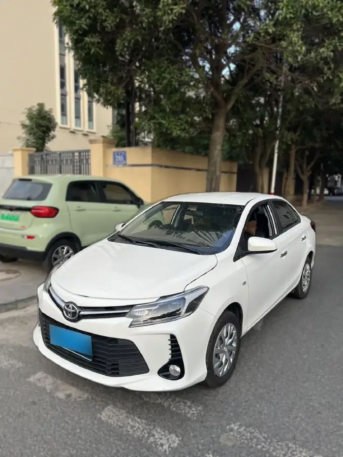 2022 Toyota Vios 1.5L 112HP L4 CVT