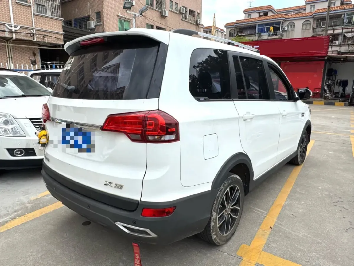 2021 SWM X3 1.5L 112HP L4 5MT,autocango,china used car exporter,china ev exporter,chinese used car exporter,chinese used ev exporter