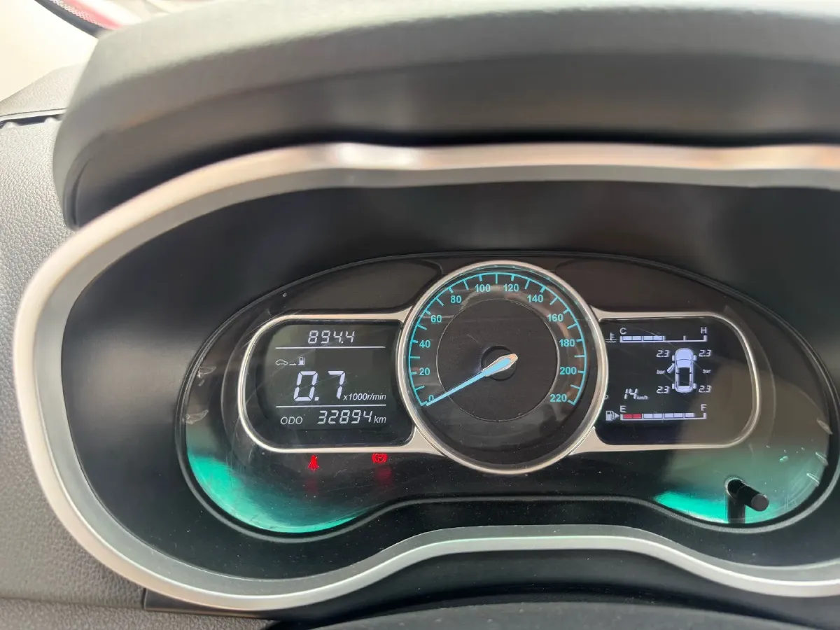 2021 SWM X3 1.5L 112HP L4 5MT,autocango,china used car exporter,china ev exporter,chinese used car exporter,chinese used ev exporter