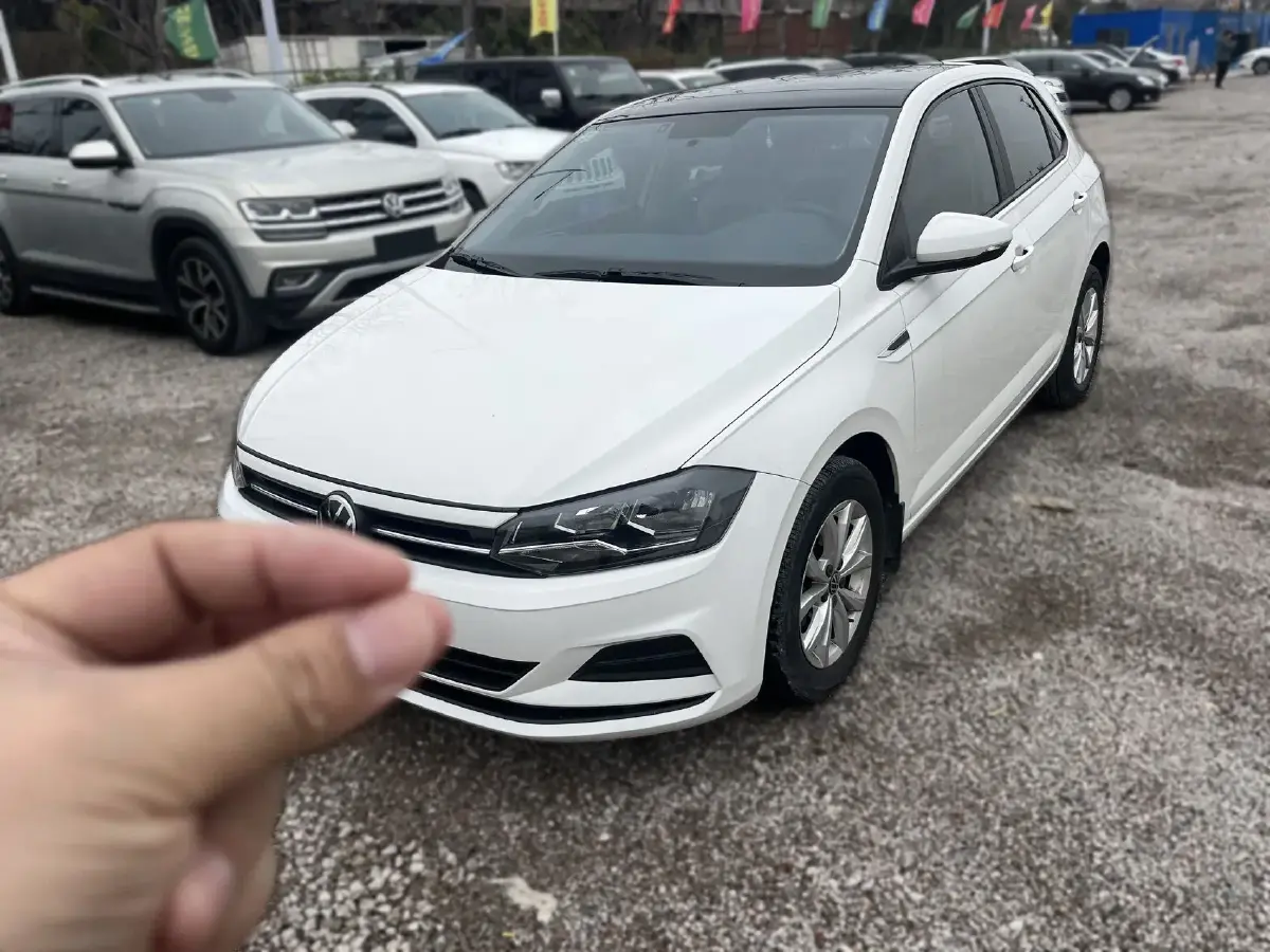 2021 Volkswagen Polo 1.5L 113HP L4 6AT
