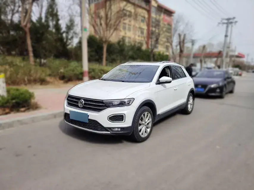 2020 Volkswagen T-Roc 1.4T 150HP L4 7DCT