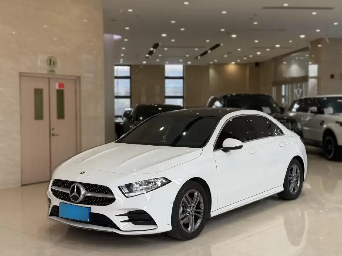 2023 Mercedes-Benz A Class 1.3T 136HP L4 7DCT