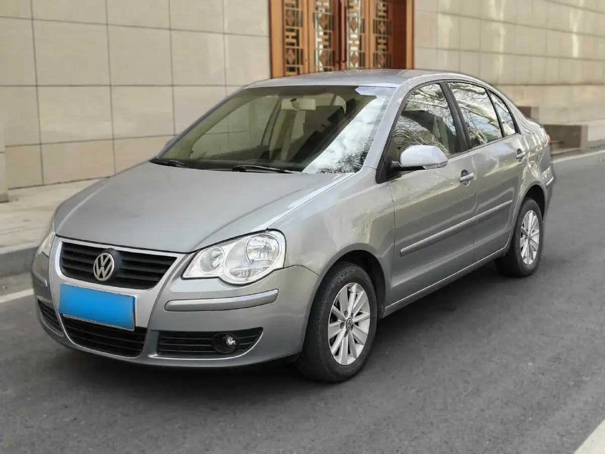 2009 Volkswagen Polo 1.6L 105HP L4 6AT