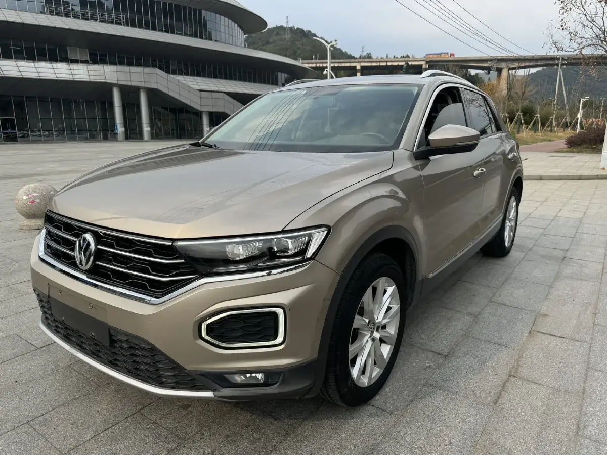 2020 Volkswagen T-Roc 1.4T 131HP L4 7DCT