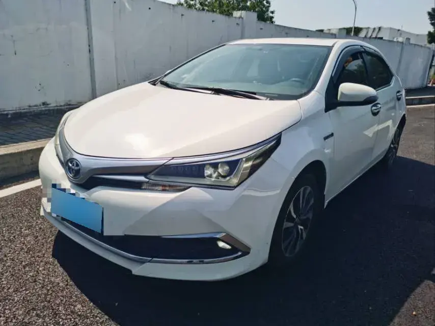 2017 Toyota Corolla 1.8L 99HP L4 E-CVT Hybrid