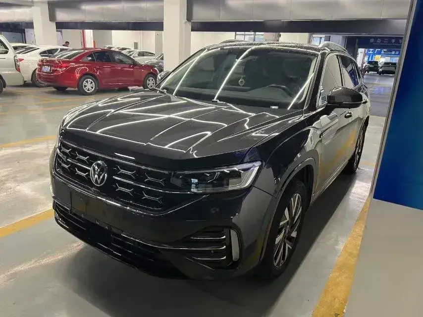 2024 Volkswagen Tayron 2.0T 186HP L4 7DCT