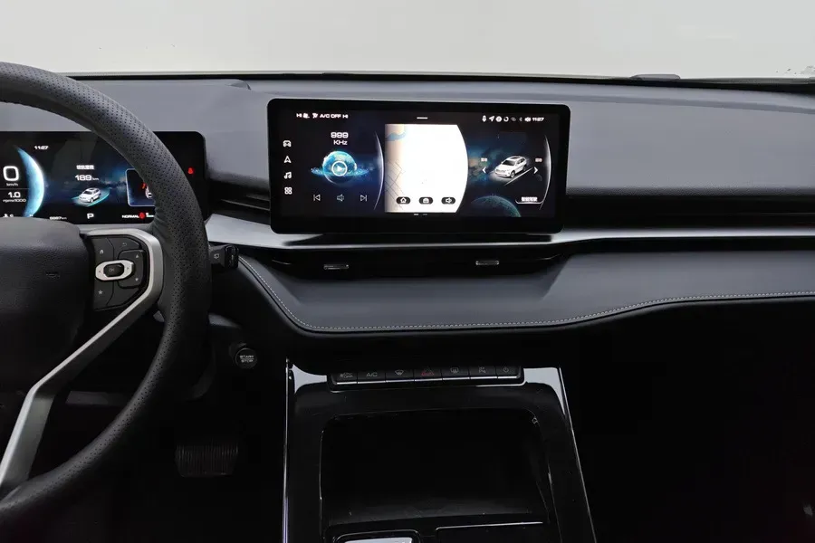 2024 Haval H6 1.5T 184HP L4 7DCT,autocango,china used car exporter,china ev exporter,chinese used car exporter,chinese used ev exporter