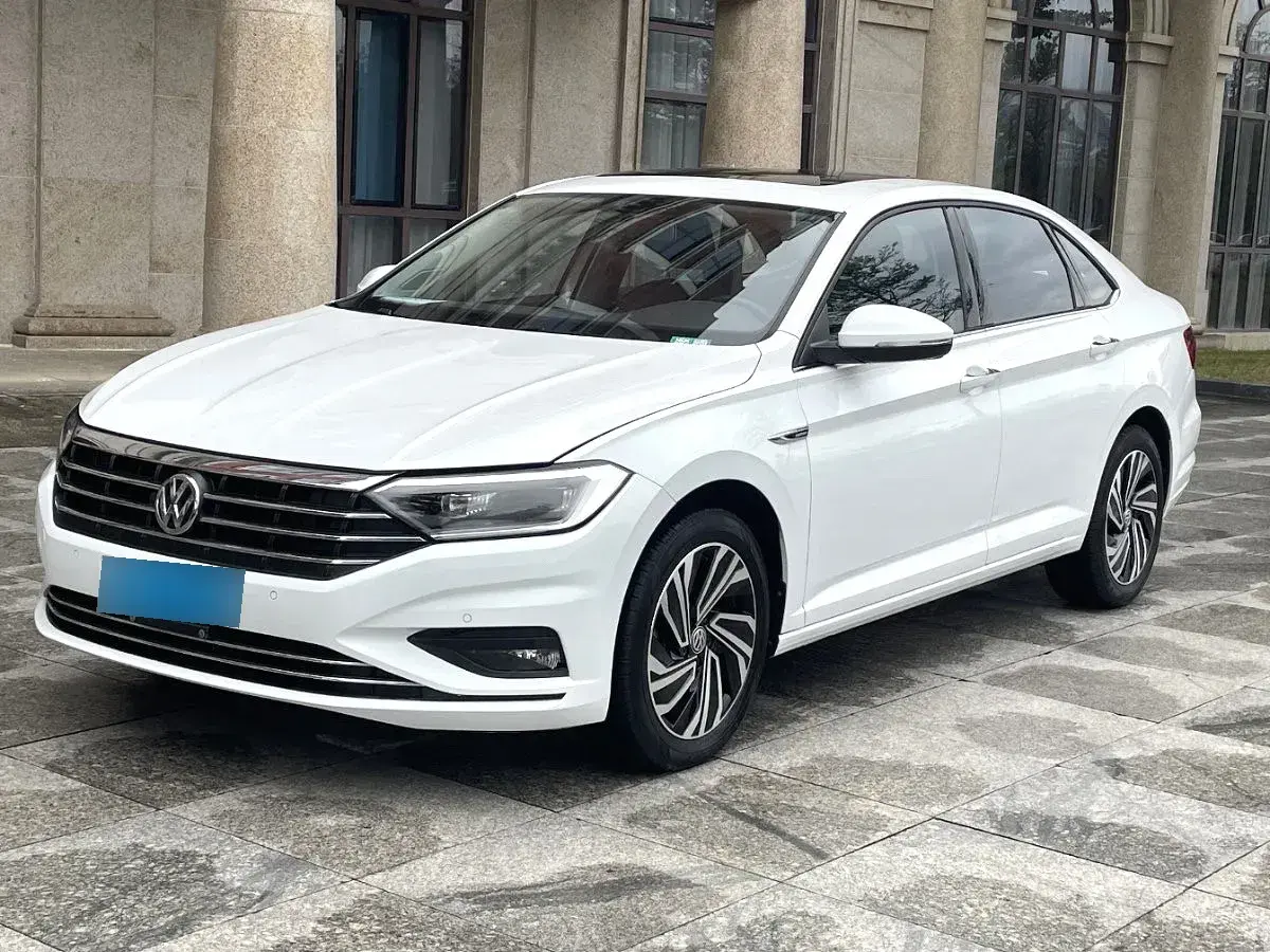 2022 Volkswagen Sagitar 1.4T 150HP L4 7DCT