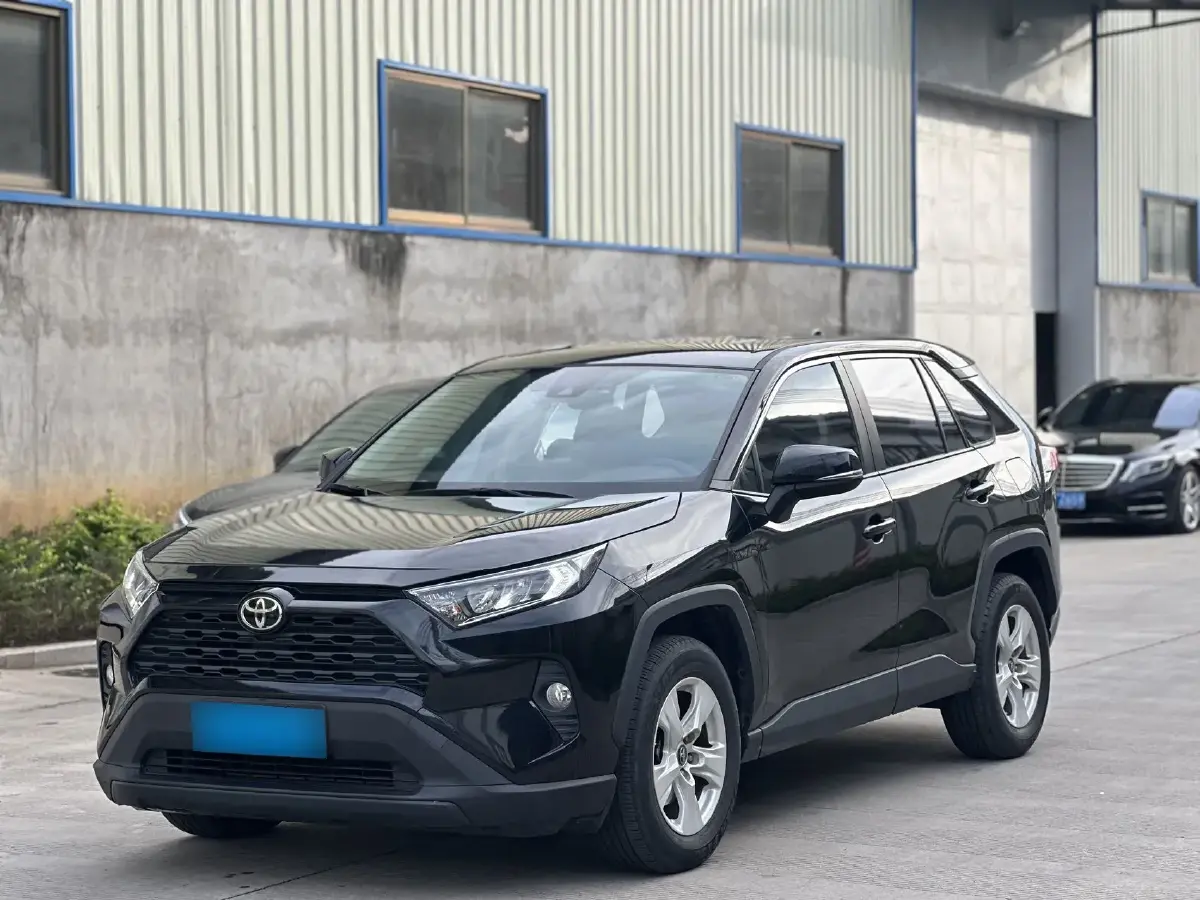 2022 Toyota RAV4 2.0L 171HP L4 CVT
