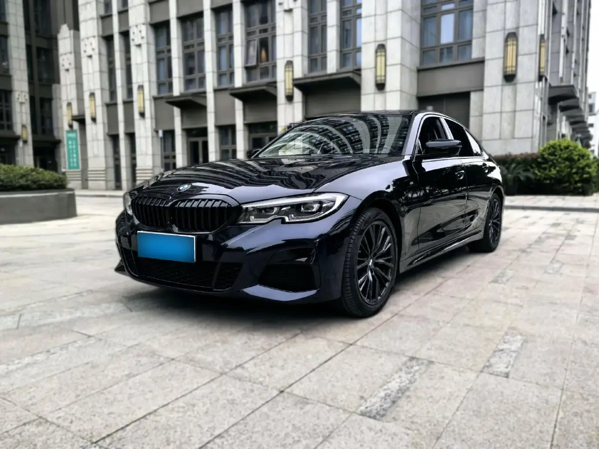2022 BMW 3 Series 2.0T 184HP L4 8AT