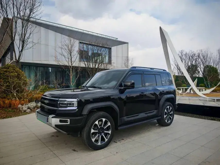 2023 FangChengBao Bao 5 1.5T 194HP L4 E-CVT PHEV 31.8KWH