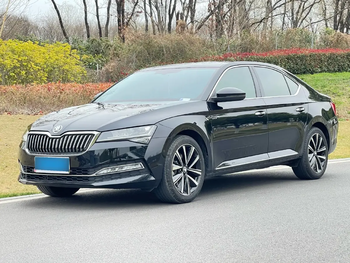 2023 Skoda Superb 1.4T 150HP L4 7DCT