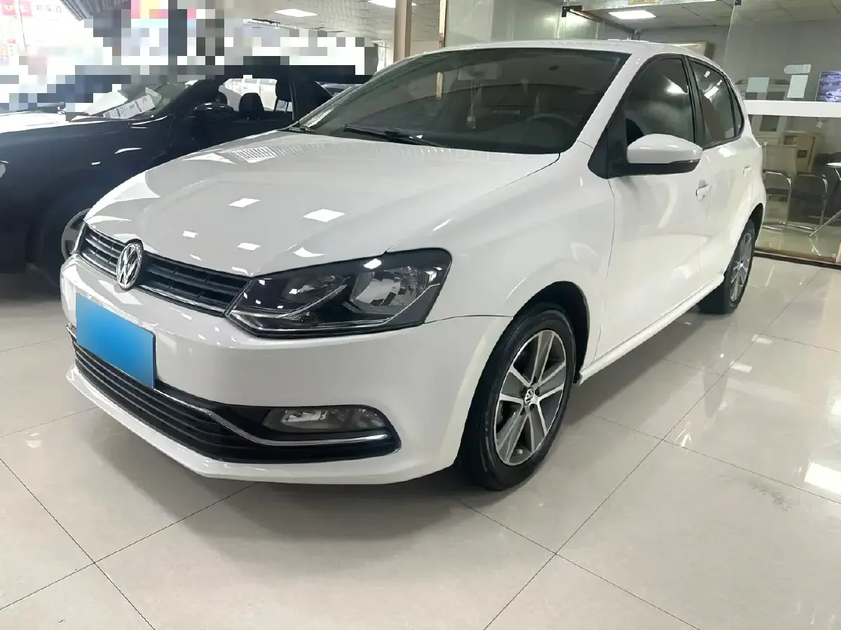 2016 Volkswagen Polo 1.6L 110HP L4 5MT