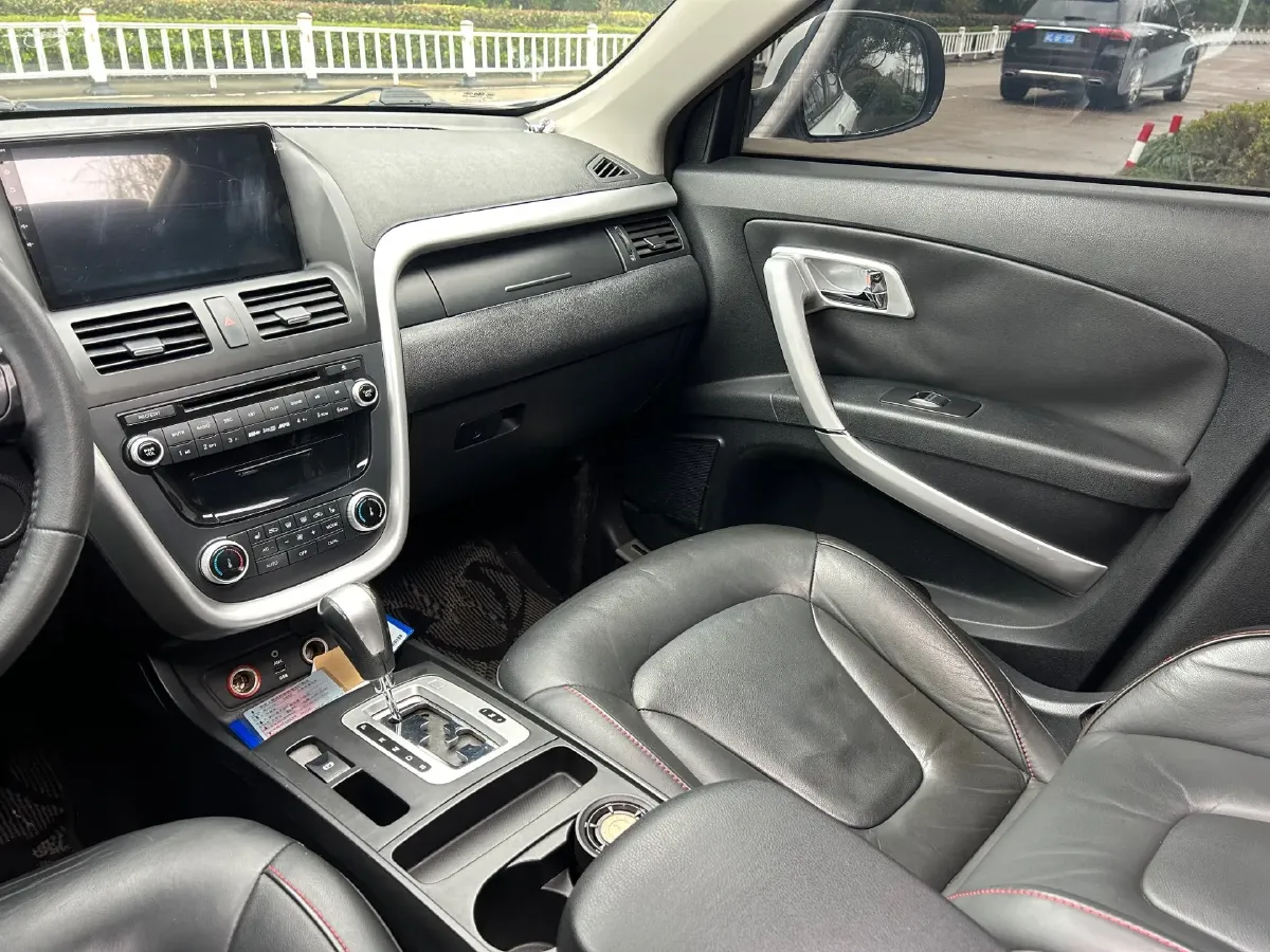 2013 Bestune X80 2.0L 147HP L4 6MT,autocango,china used car exporter,china ev exporter,chinese used car exporter,chinese used ev exporter