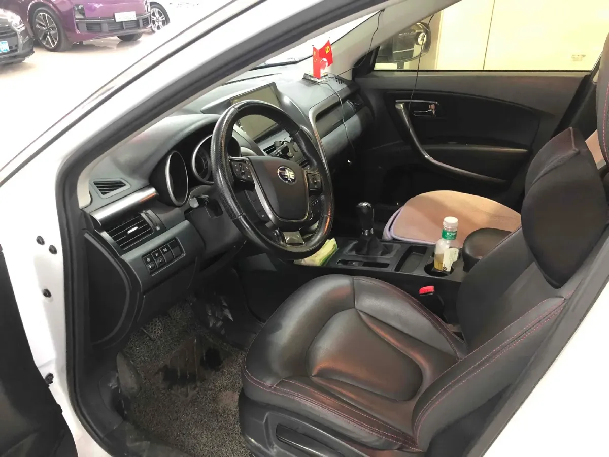 2016 Bestune X80 2.0L 147HP L4 6MT,autocango,china used car exporter,china ev exporter,chinese used car exporter,chinese used ev exporter