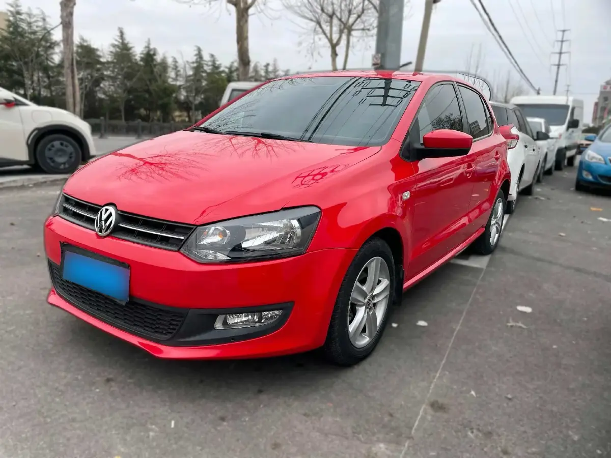 2011 Volkswagen Polo 1.4L 86HP L4 6AT