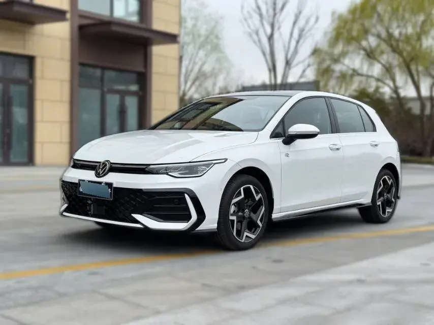 2025 Volkswagen Golf 1.5T 160HP L4 7DCT