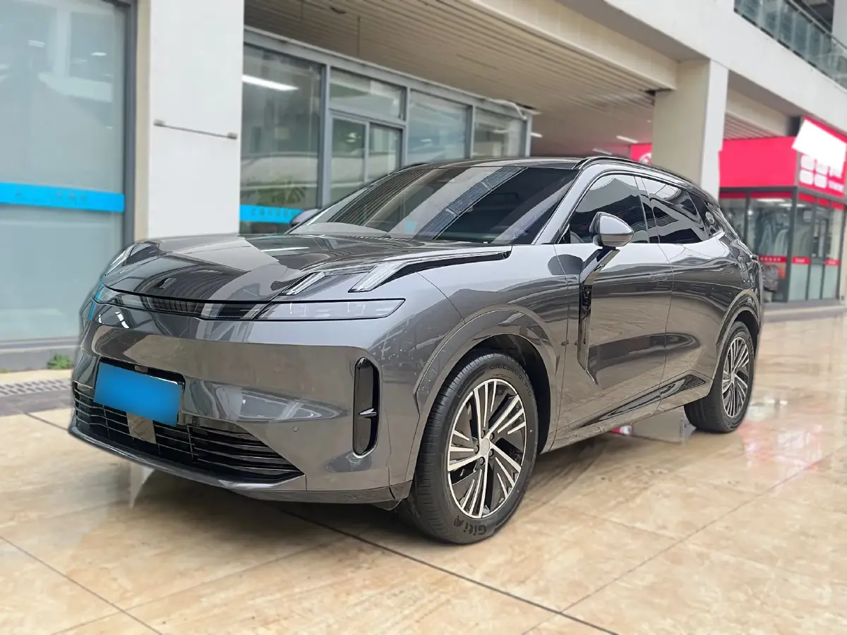 2025 LYNK&CO 08 EM-P 1.5T 163HP L4 3DHT PHEV 21.2KWH