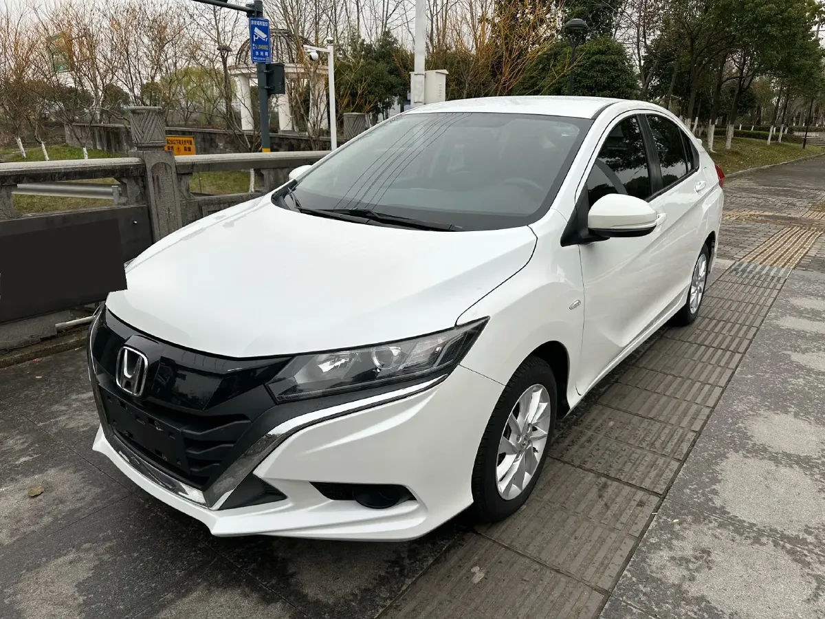2017 Honda Gienia 1.5L 131HP L4 CVT,autocango,china used car exporter,china ev exporter,chinese used car exporter,chinese used ev exporter