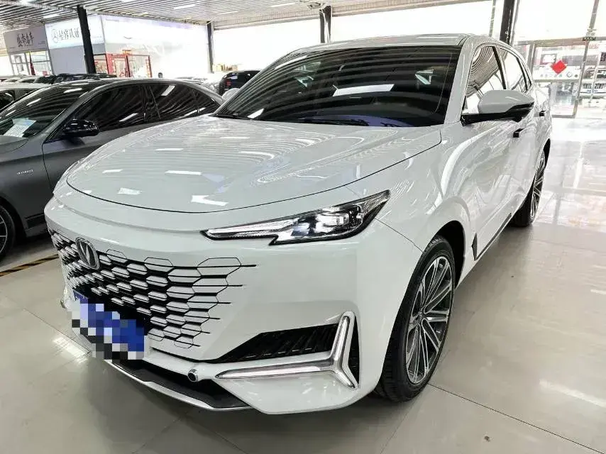 2021 ChangAn UNI-K 2.0T 233HP L4 8AT