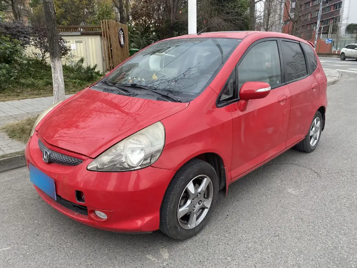 2008 Honda Fit 1.3L 99HP L4 5MT