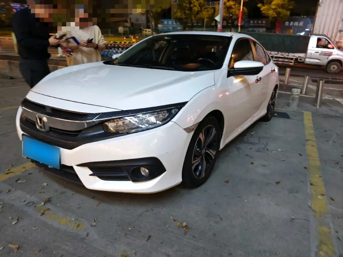 2016 Honda Civic 1.5T 177HP L4 CVT