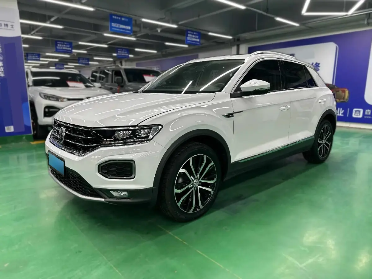 2020 Volkswagen T-Roc 1.4T 150HP L4 7DCT
