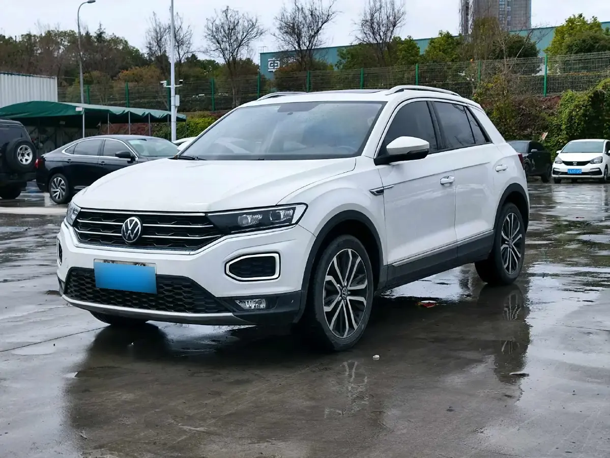 2021 Volkswagen T-Roc 1.4T 150HP L4 7DCT