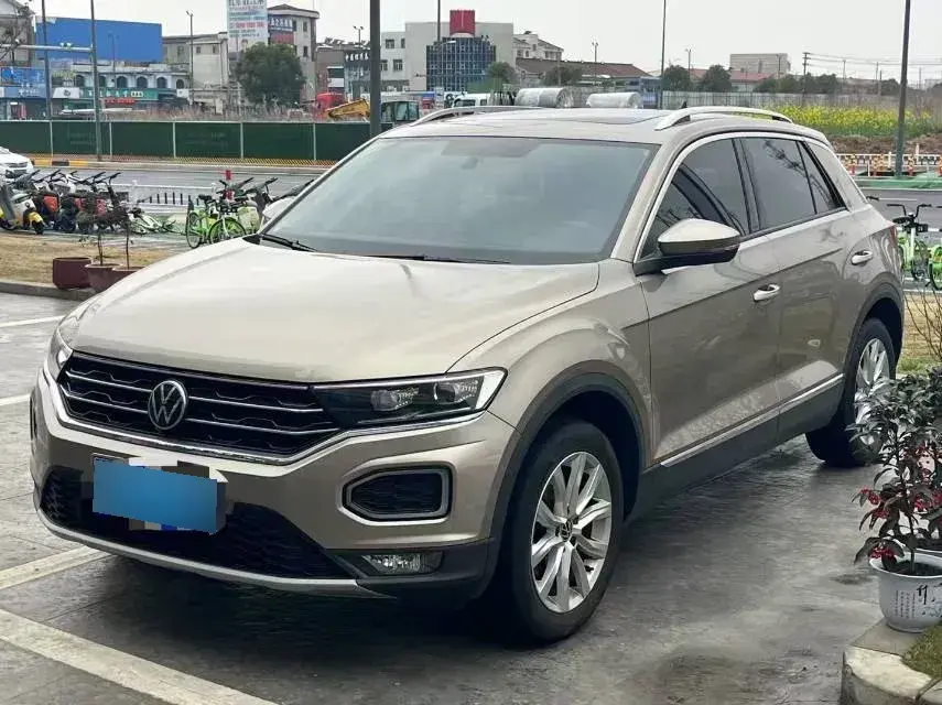 2021 Volkswagen T-Roc 1.4T 150HP L4 7DCT