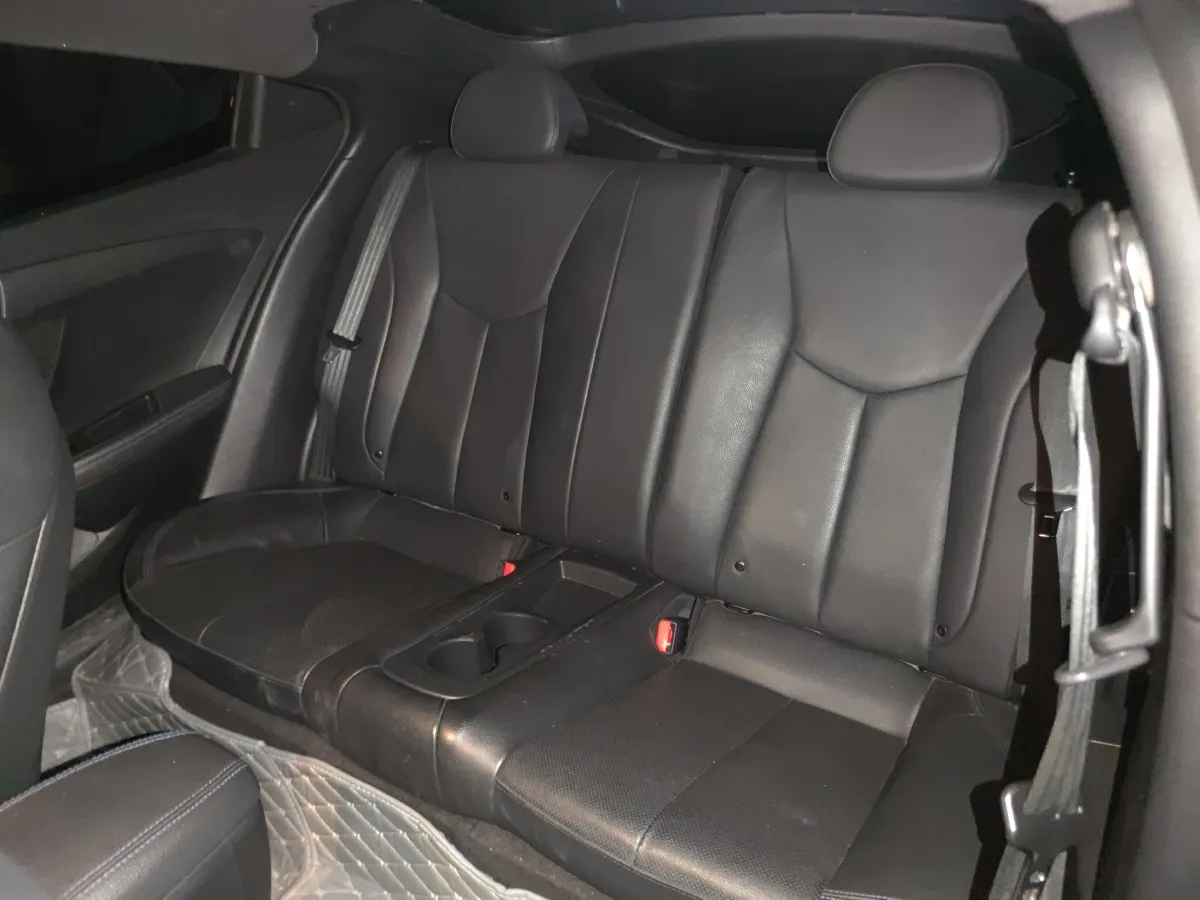 2015 Hyundai Veloster 1.6T 204HP L4 7DCT,autocango,china used car exporter,china ev exporter,chinese used car exporter,chinese used ev exporter