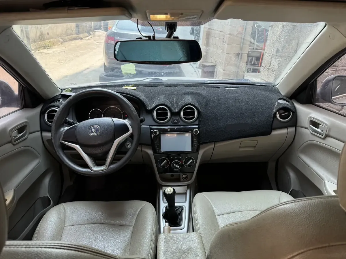 2015 ChangAn Alsvin V3 1.4L 101HP L4 5MT,autocango,china used car exporter,china ev exporter,chinese used car exporter,chinese used ev exporter